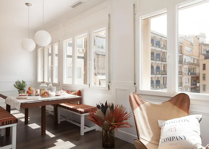 Enjoybcn Coliseum Apartments