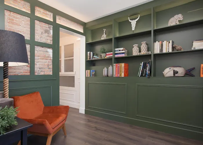 Enjoybcn Coliseum Apartments