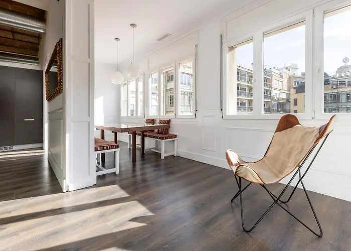 Enjoybcn Coliseum Apartments