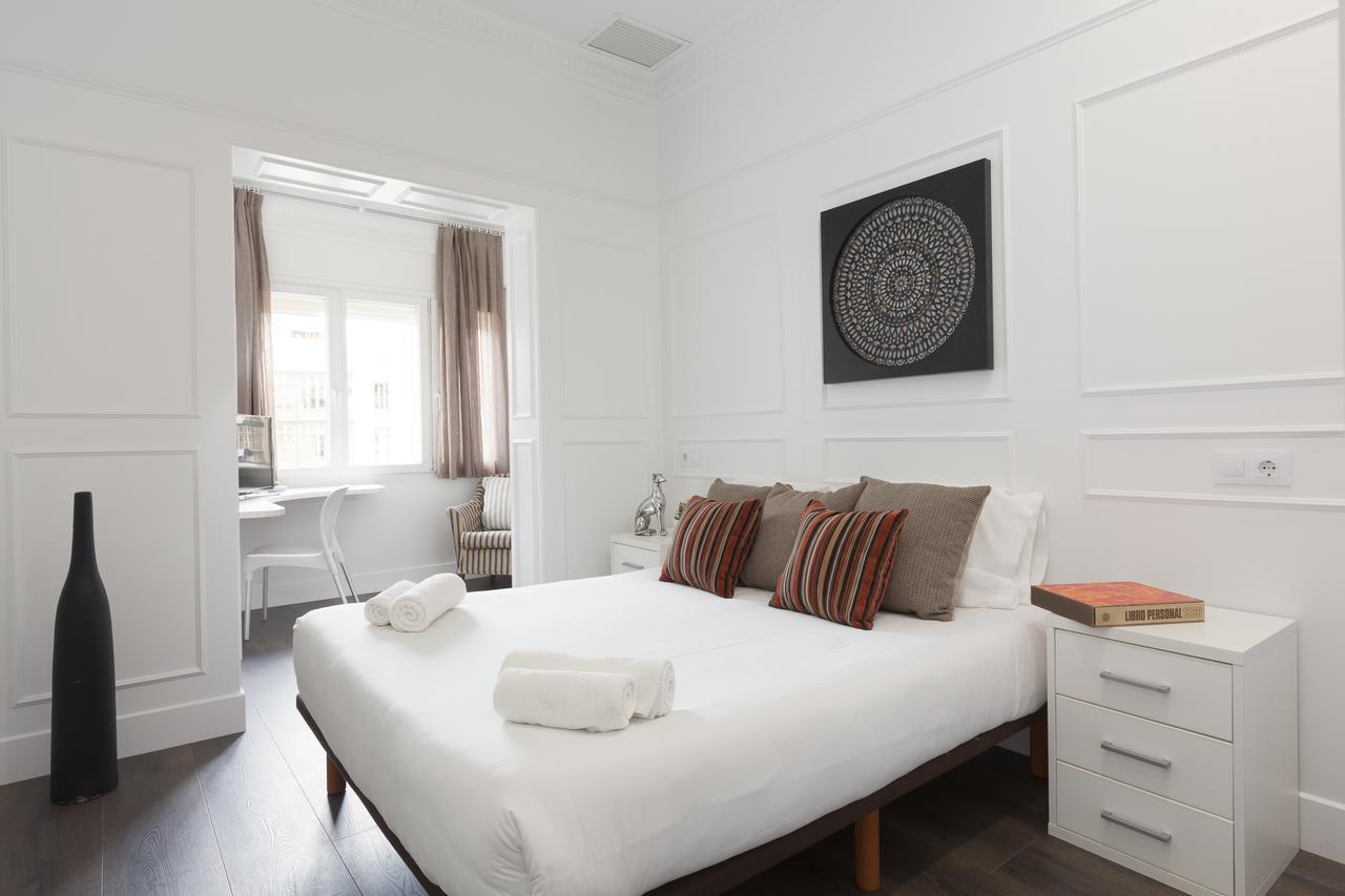 Enjoybcn Coliseum Apartament